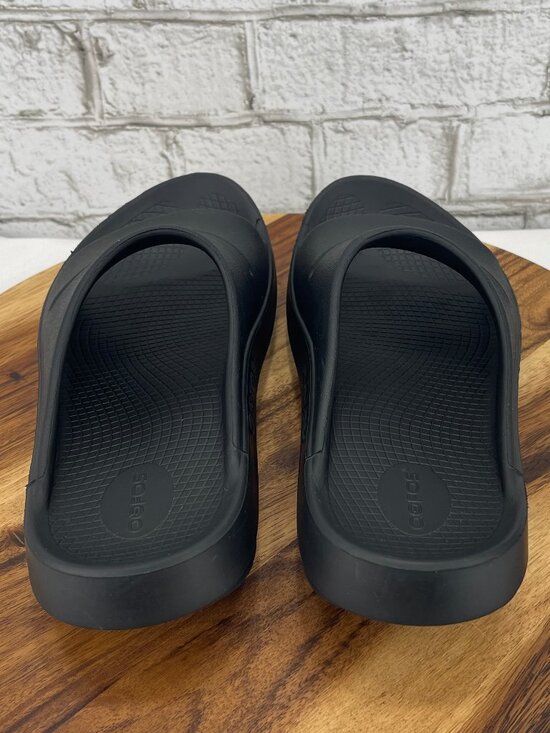Oofos Ooahh Sport Mens Sz. 11 Black Recovery Slide Sandals main image 9